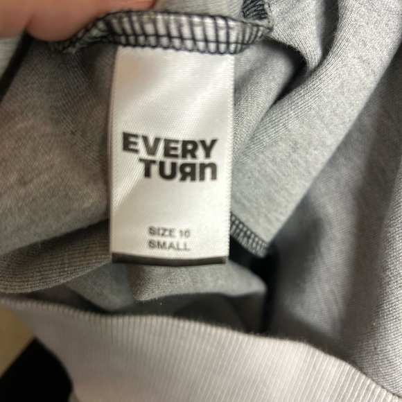 Every turn youth brand Black and Gray Colorblock Sweatshirt - Picture 5 of 5